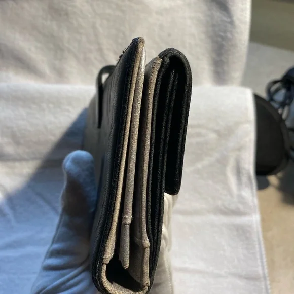 Chanel authentic vintage blk camellia long wallet with COA - Picture 5 of 14